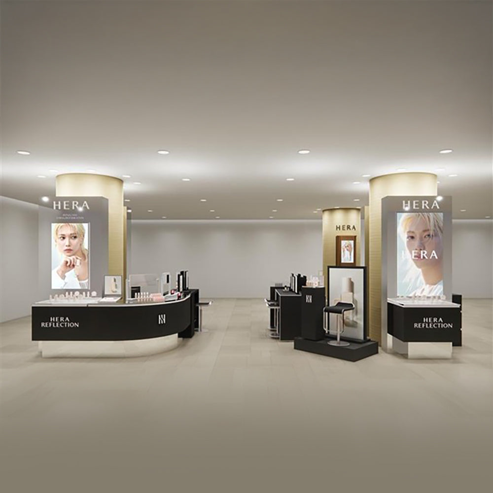 HERA REFLECTION SKIN GLOW FOUNDATION POP UP SHOP